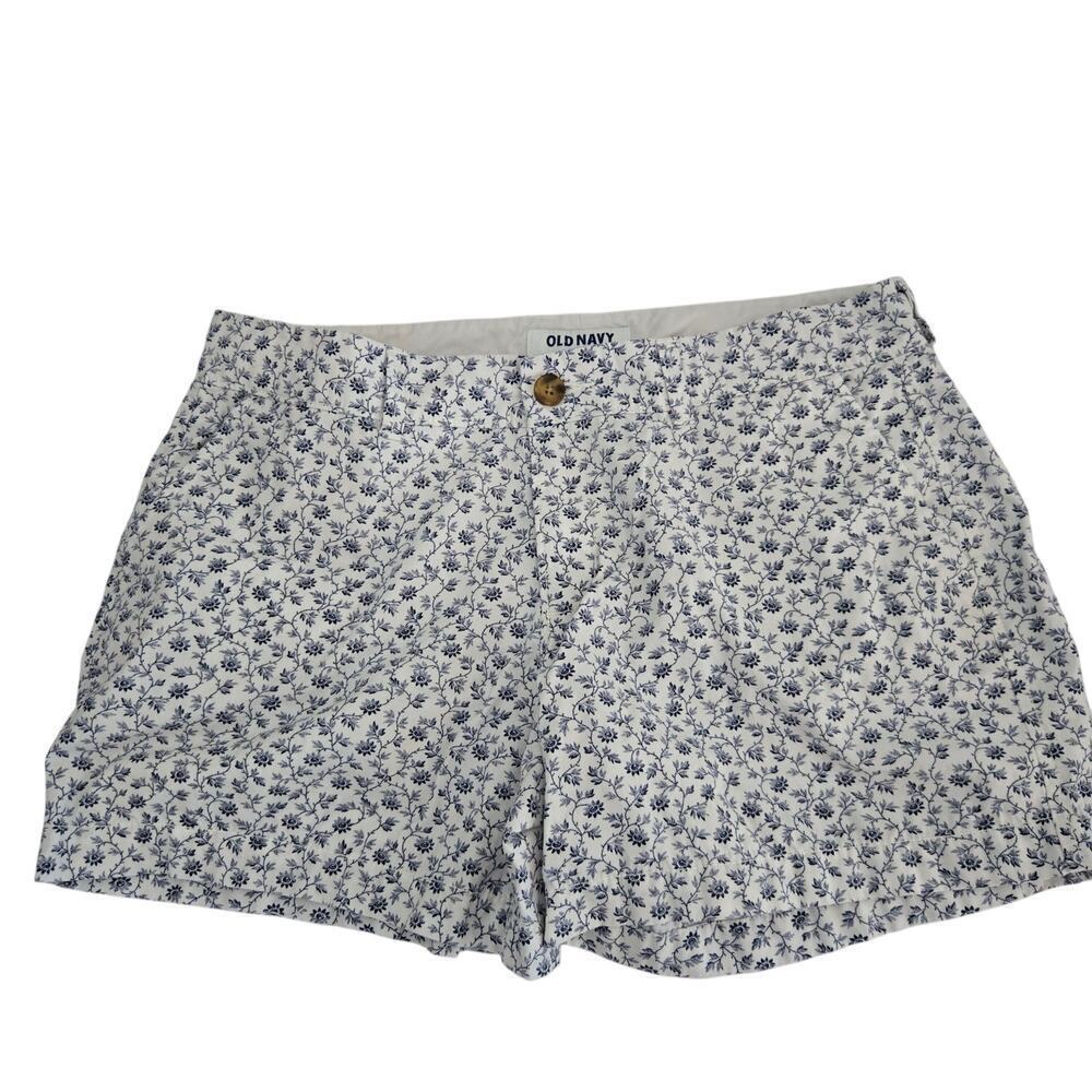 Old Navy Women’s Plaid Khaki Shorts Sz 11/12 – Floral Casual Summer Wear